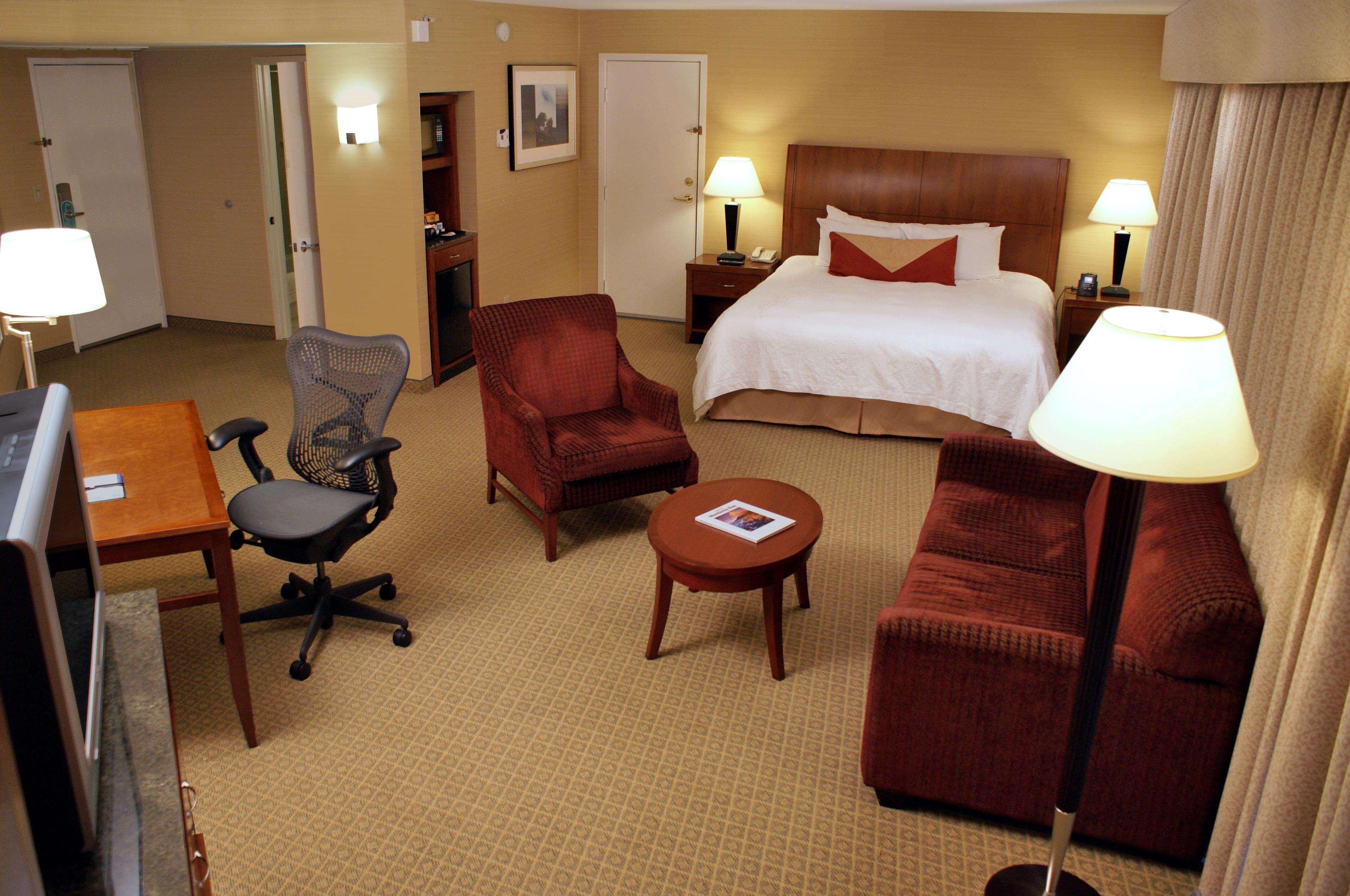 Hilton Garden Inn Monterey Zimmer foto