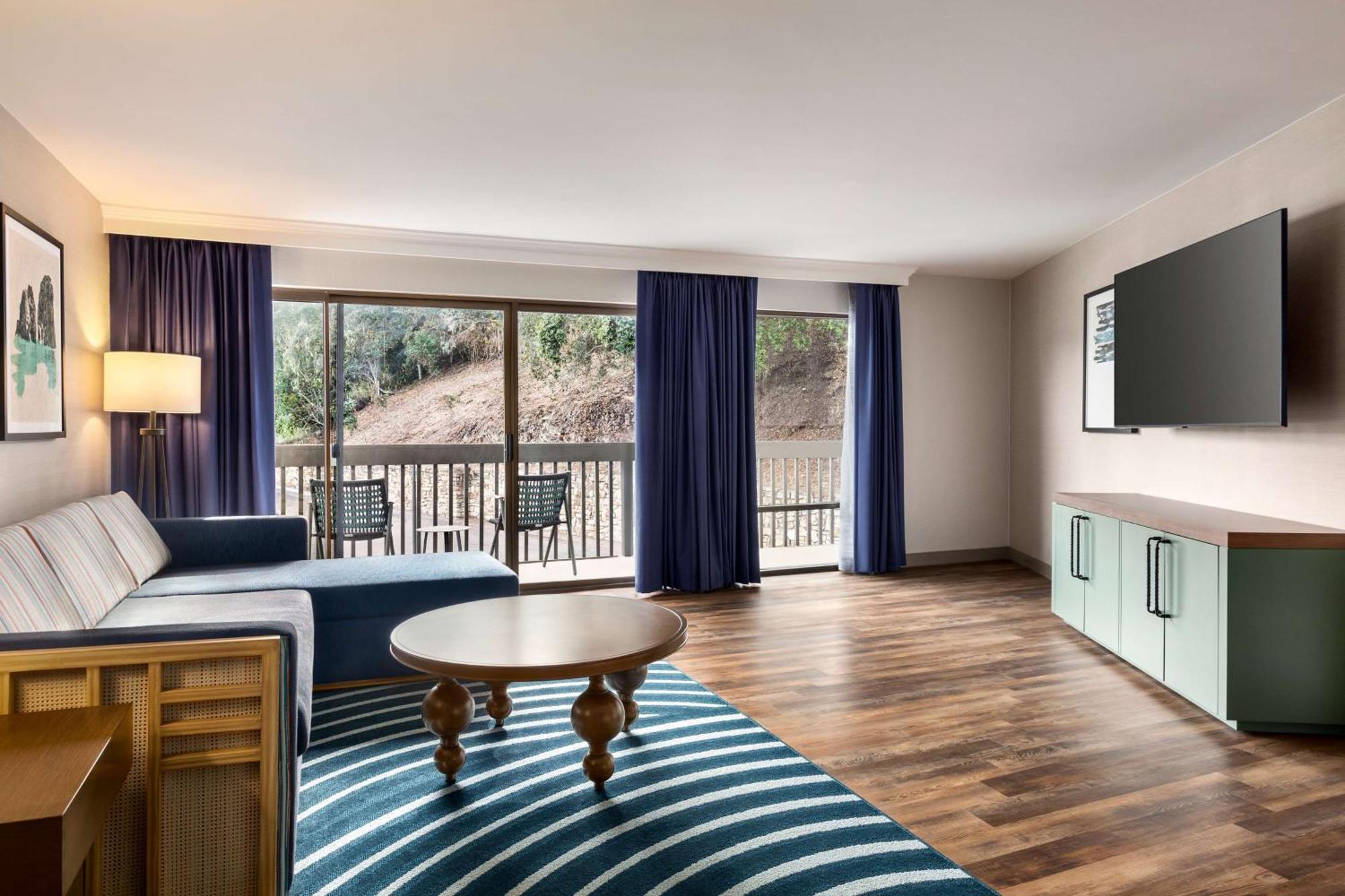 Hilton Garden Inn Monterey Exterior foto