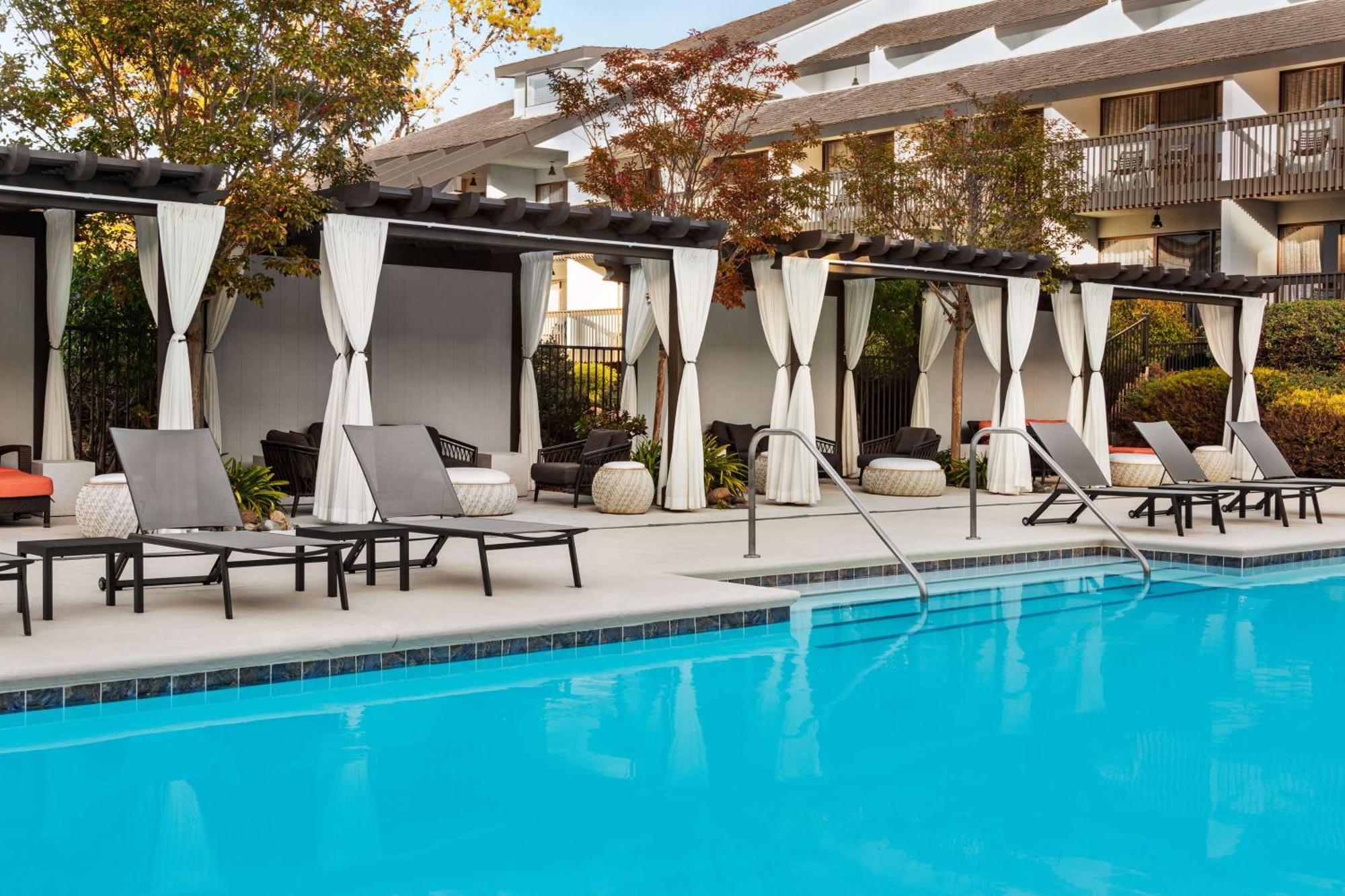 Hilton Garden Inn Monterey Exterior foto