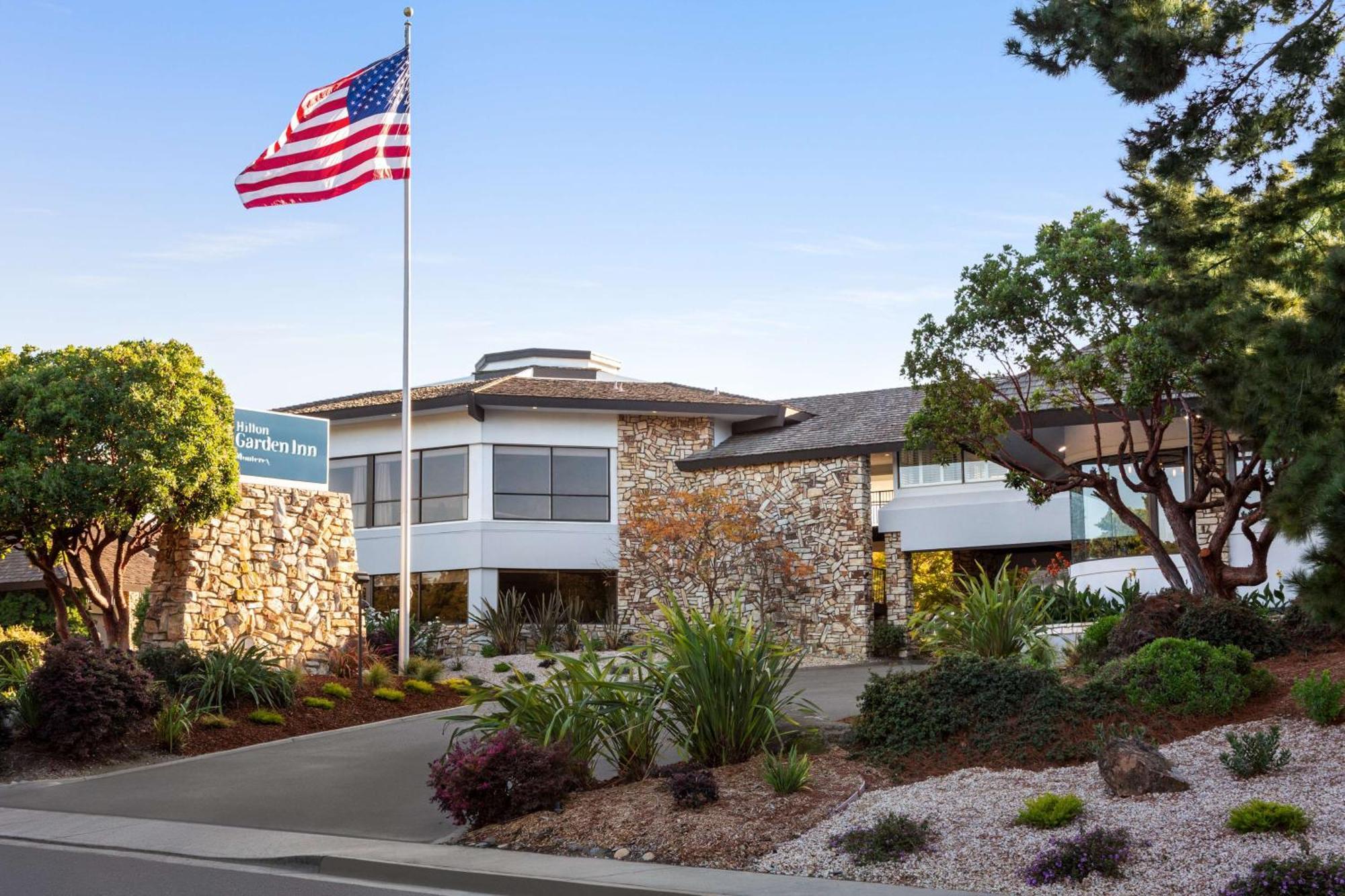 Hilton Garden Inn Monterey Exterior foto