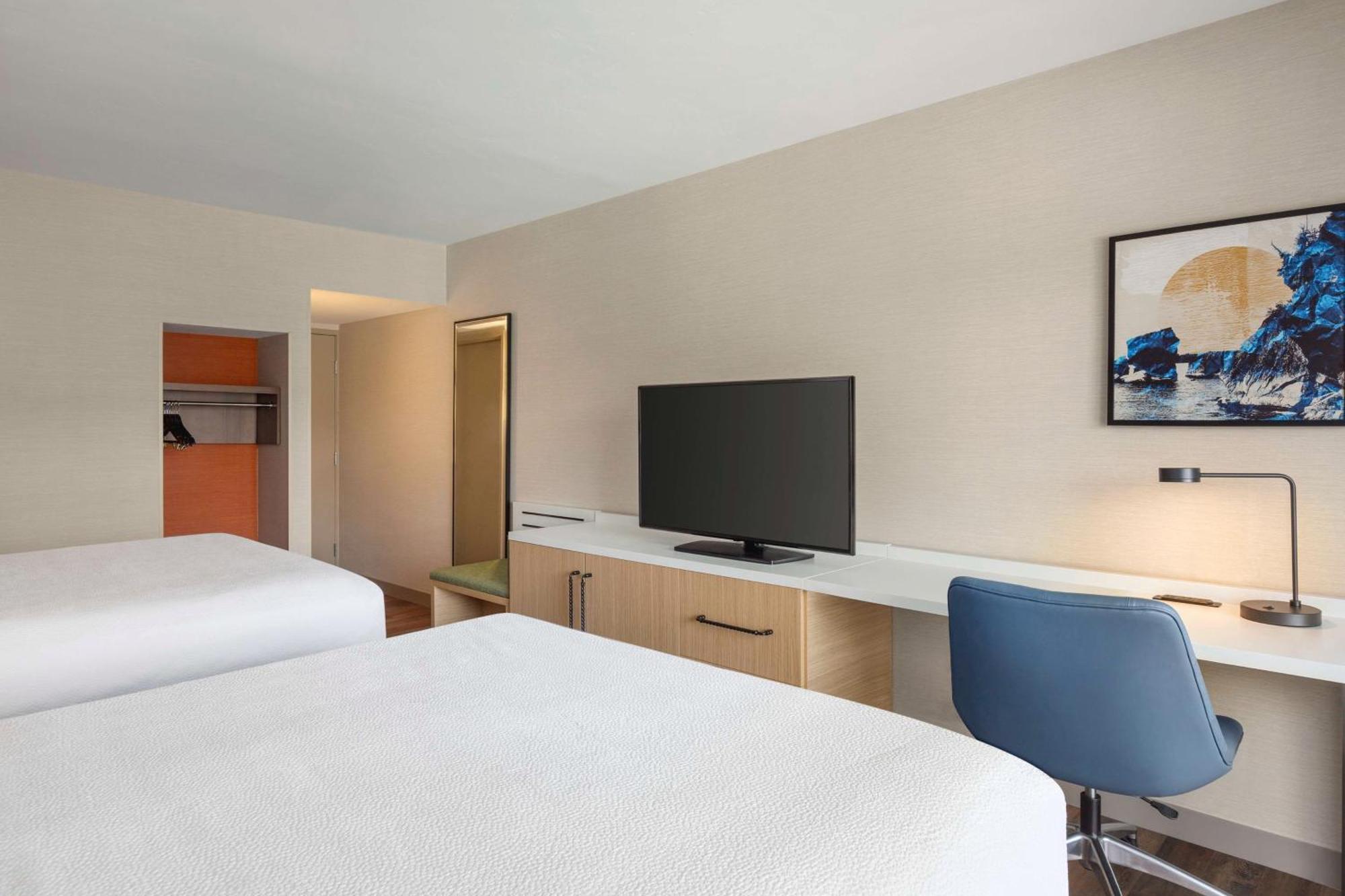Hilton Garden Inn Monterey Exterior foto