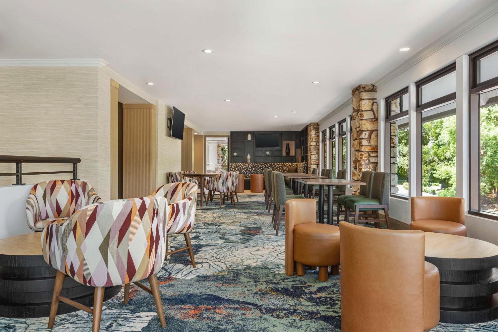 Hilton Garden Inn Monterey Exterior foto