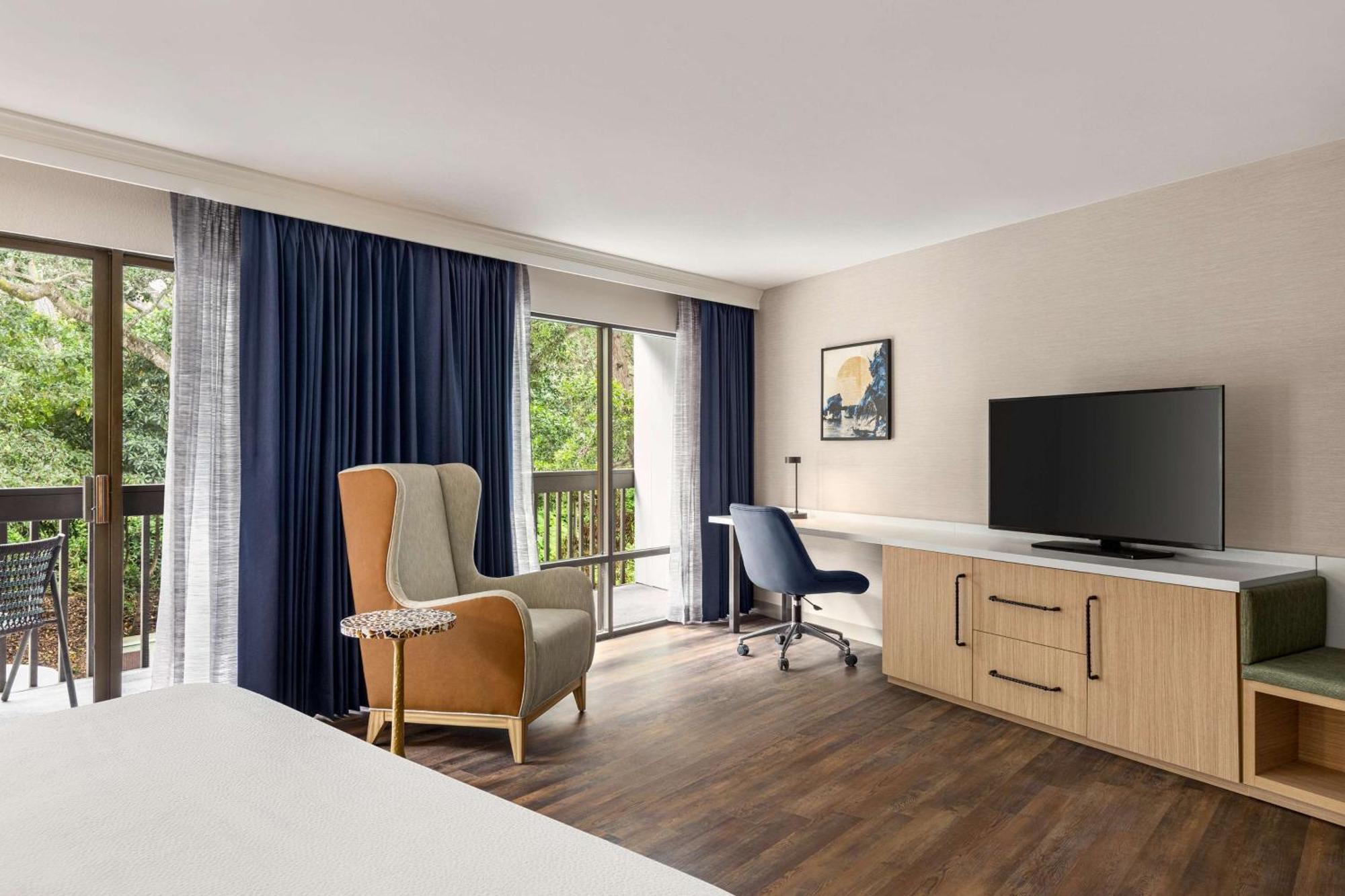Hilton Garden Inn Monterey Exterior foto